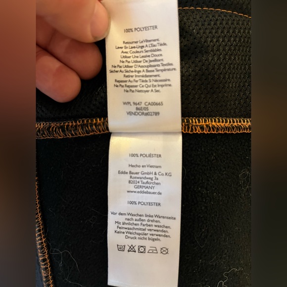 Spring Sale! Eddie Bauer zipped hoodie - like new. Fits: 5’ 6”- 10” & 130-150lbs - Picture 8 of 10